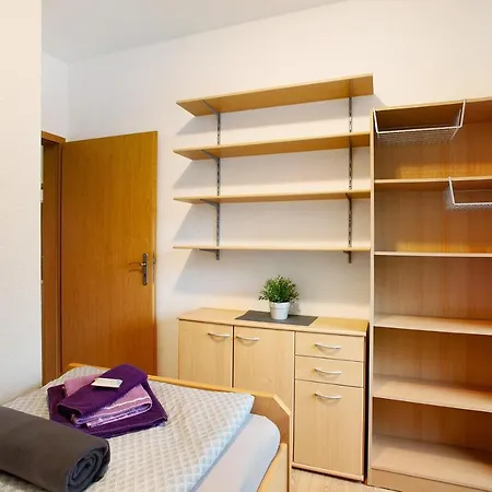 Kirsten's Hike N Bike 公寓